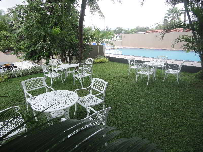 Grand 7 Hotel Thalawathugoda Talawatugoda Exterior foto